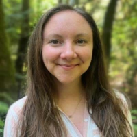 Victoria Russell Tutor Headshot